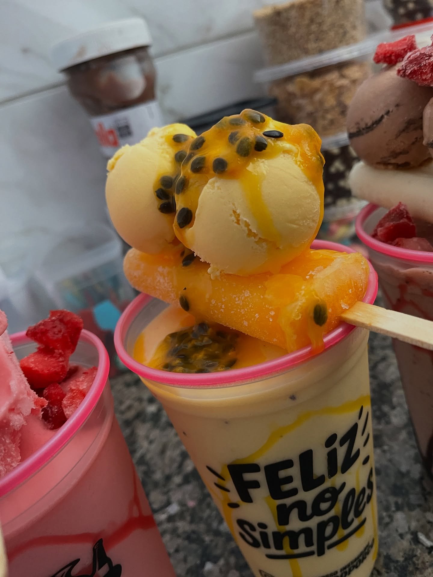 Caipirinha com sorvete e maracujá